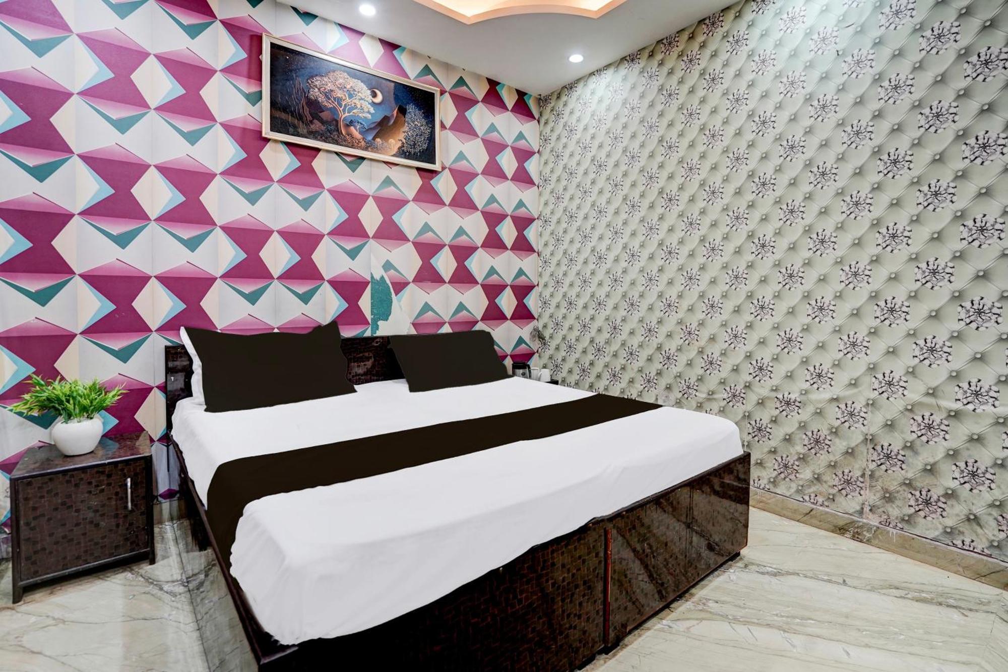 Super O Signature Plaza Hotel *